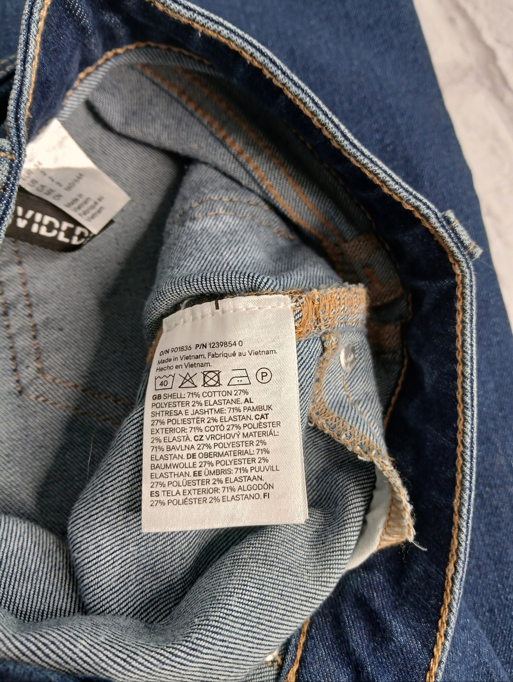 Divided Women's Dark Blue Flare Jeans - Picture 5 of 5